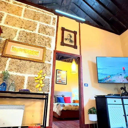 Caletn Chico - Charming In Garachico, Tenerife - Perfect Retreat Lantgård